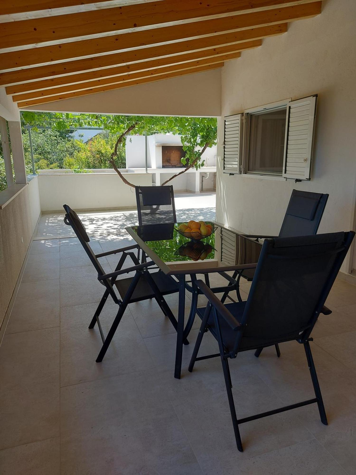 Holiday Home Dora Сутіван Екстер'єр фото